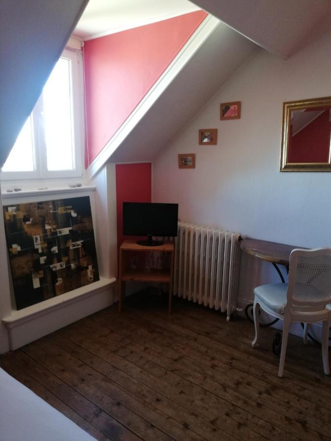 La Chambre D'Hote De Chris シェルブール・アン・コタンタン エクステリア 写真